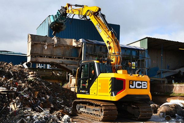JCB 140X wastes no time for MRW