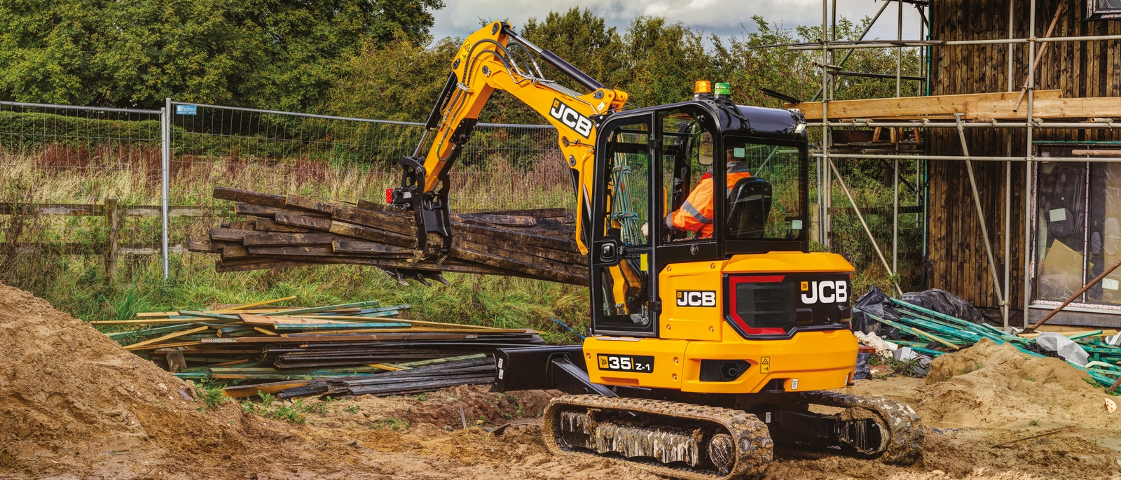 35Z-1 mini excavator (2)