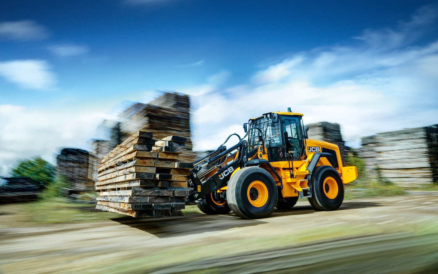 427 Industry Pro moving timber pallets 