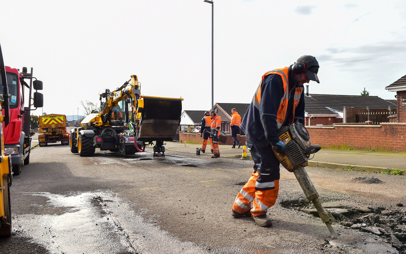 Pothole Pro Man vs Machine