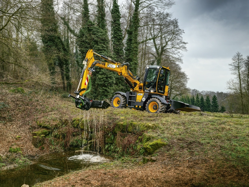 JCB Hydradig 110W | Wheeled Excavator | JCB