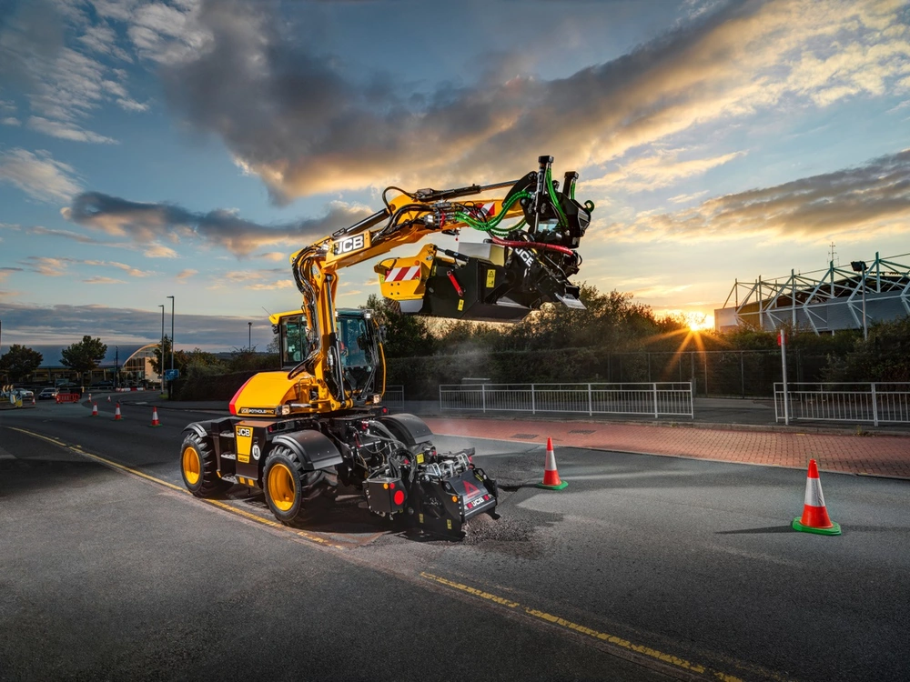 Pothole Pro working at night