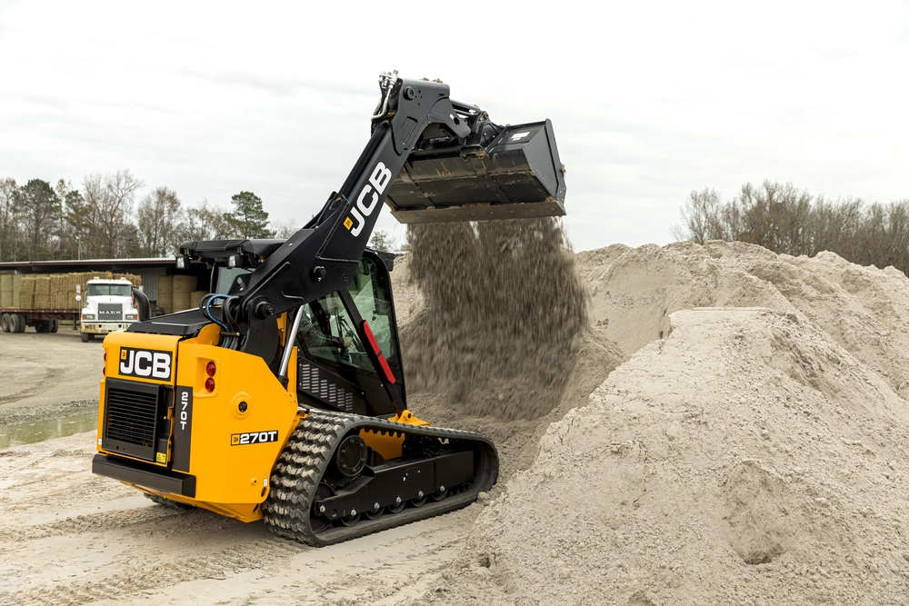 270T Compact Tracked Loader Lifting Application Image