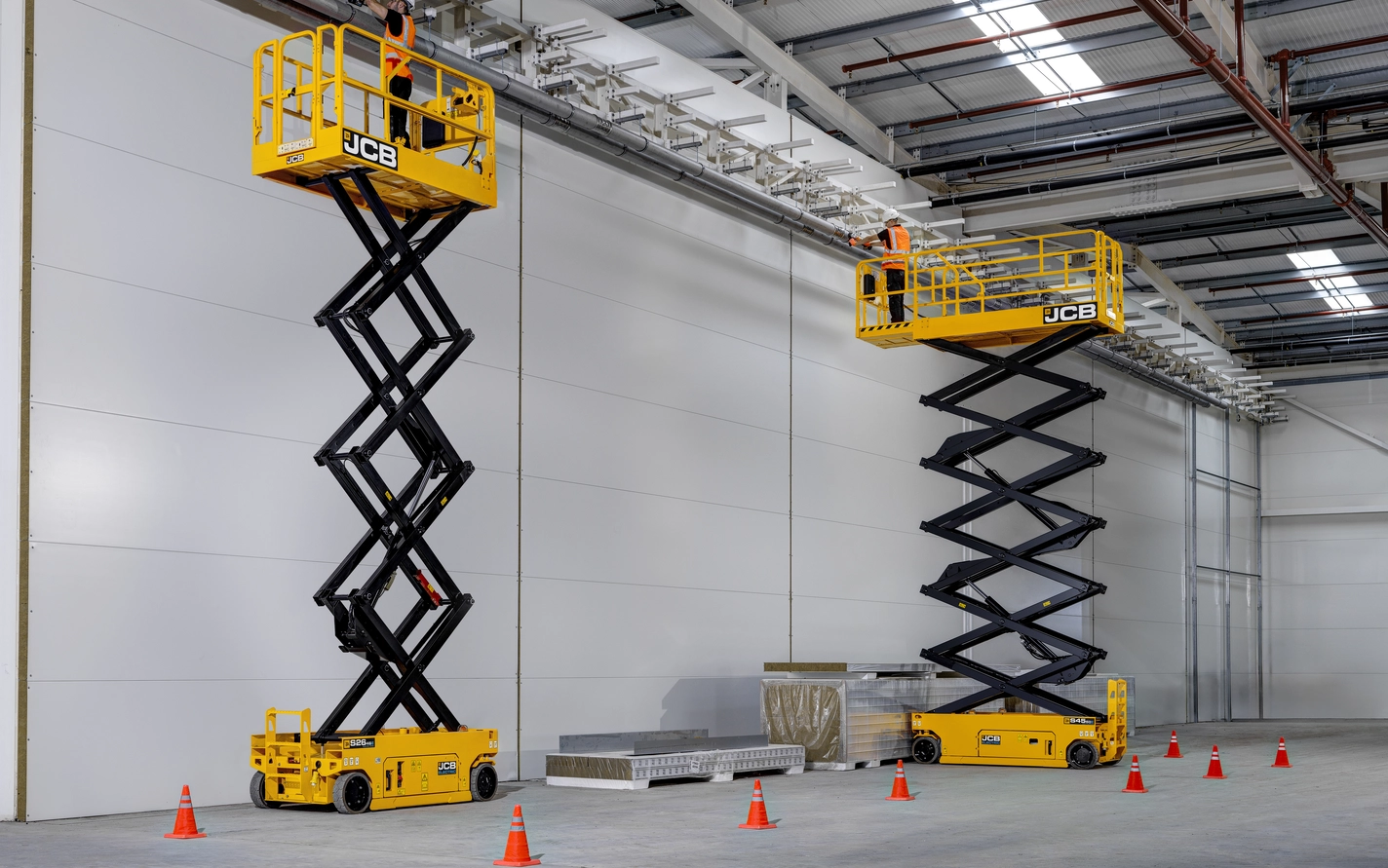 S2646E and S4550E Electric Drive Scissor Lift in Construction Application