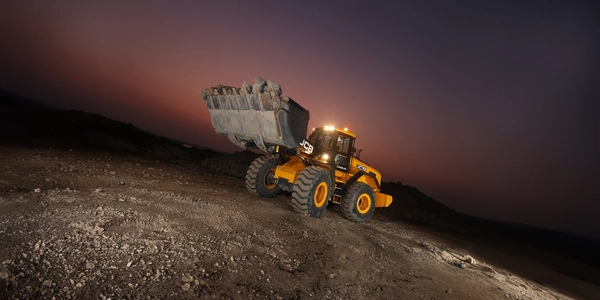 455-5-WHEELED-LOADER-Banner