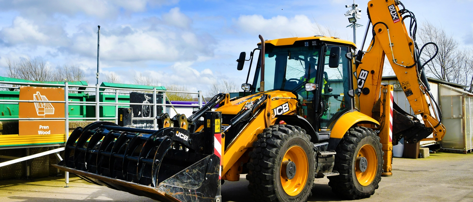  Bryson Recycling-5CX Pro-Backhoe Loader- Blog.2