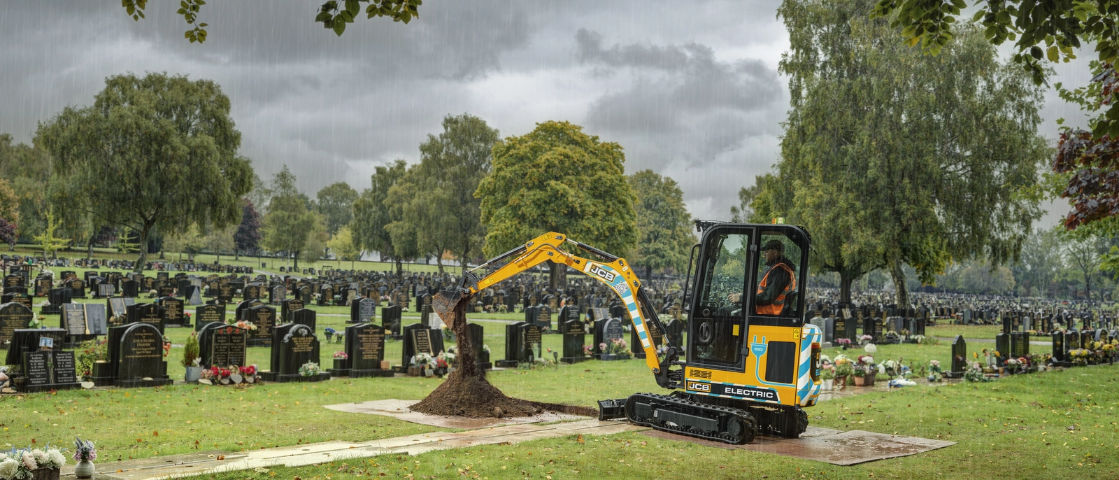 19C-1E Mini Excavator - excavating at cemetery