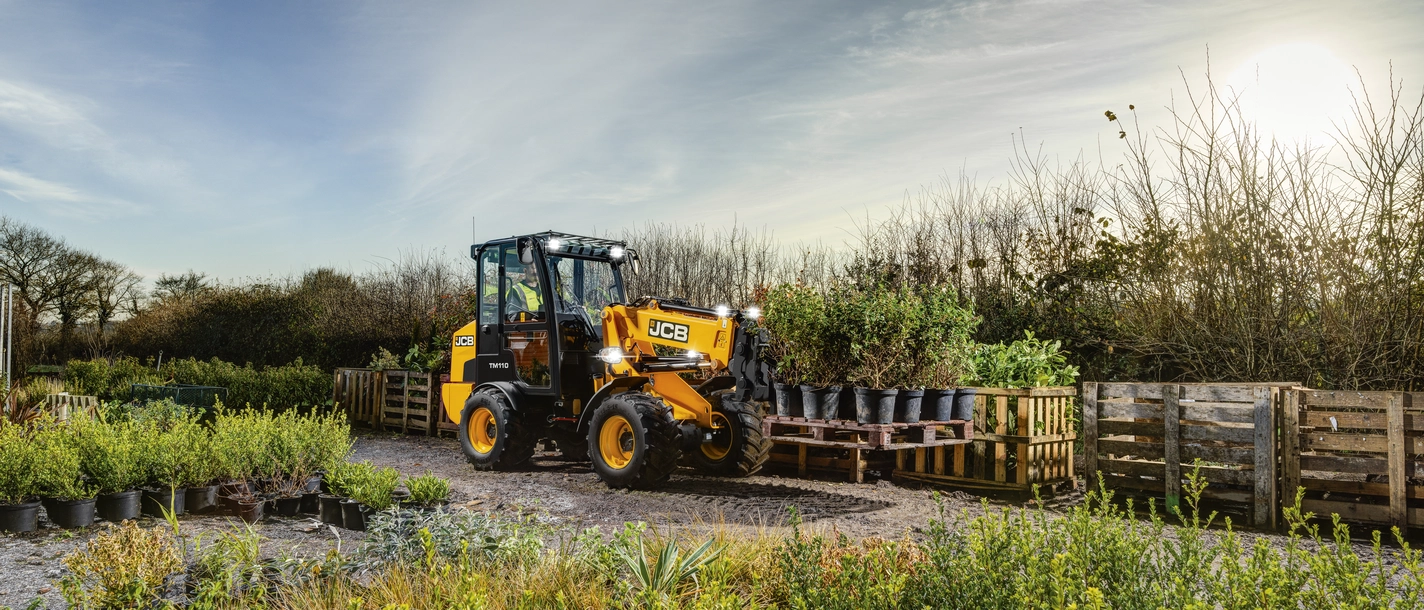 TM110 lifting pallet in landscaping application