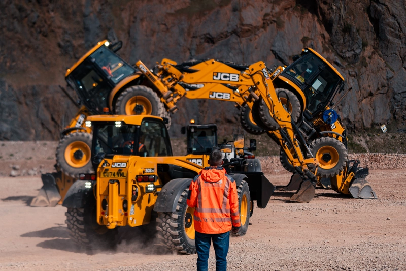 Dancing Diggers 