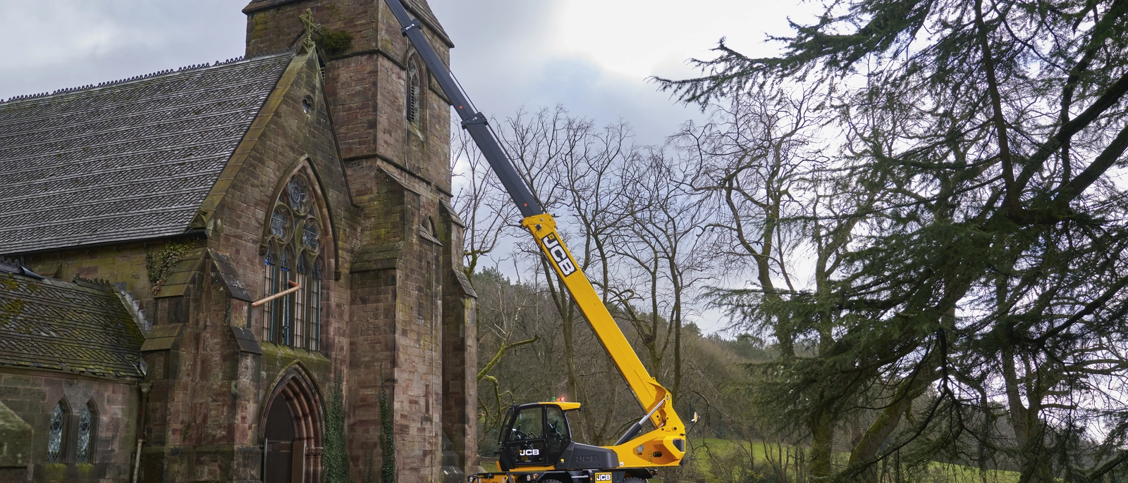 JCB 558-260R PRO Rotating Telehandler - Work platform at Church