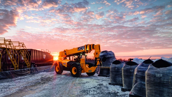 512-56 - Telescopic Handler - T4F - Application Image 