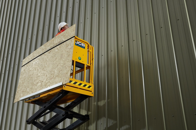 S1932E - Electric Drive Access Platform - ALTURA S-RAK - application