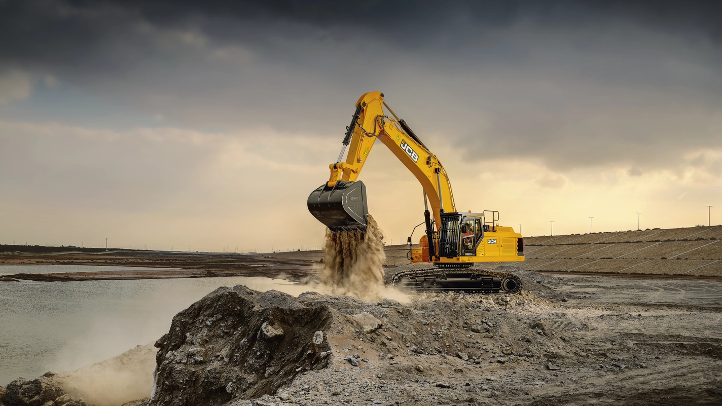 520X - Heavy Excavator -  Non Legislation - Overburden Removal