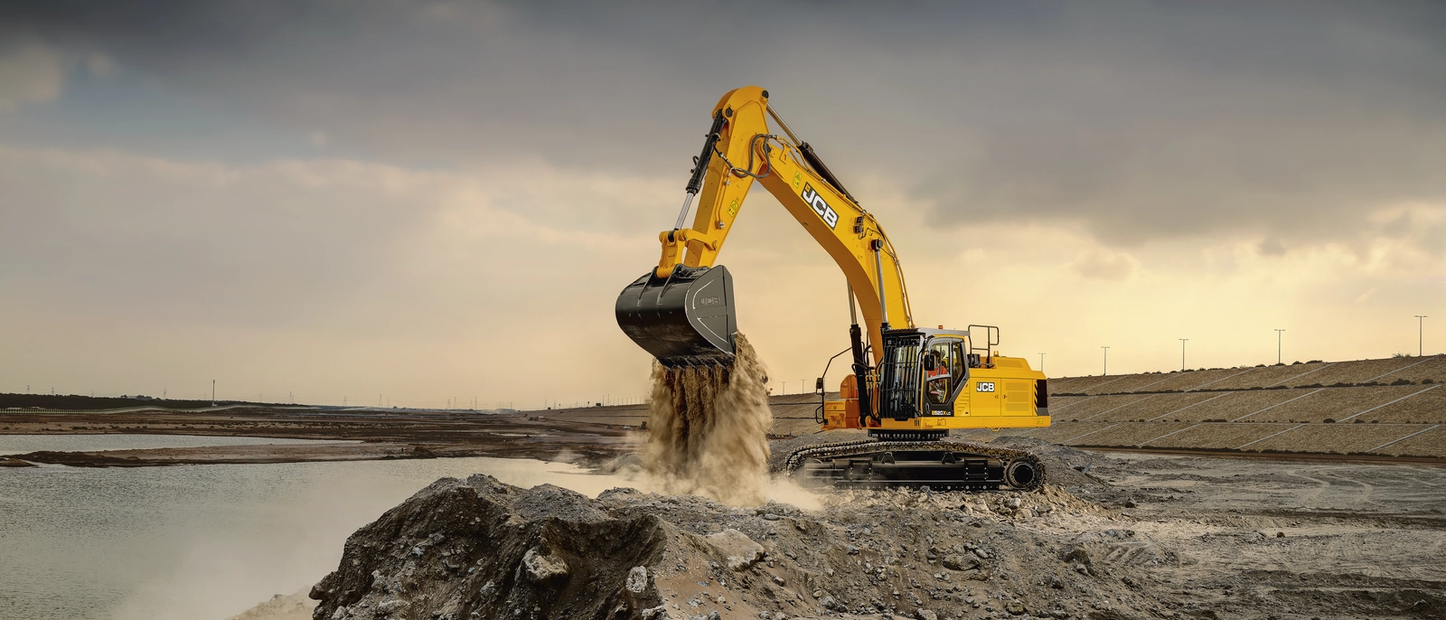 520X - Heavy Excavator -  Non Legislation - Overburden Removal