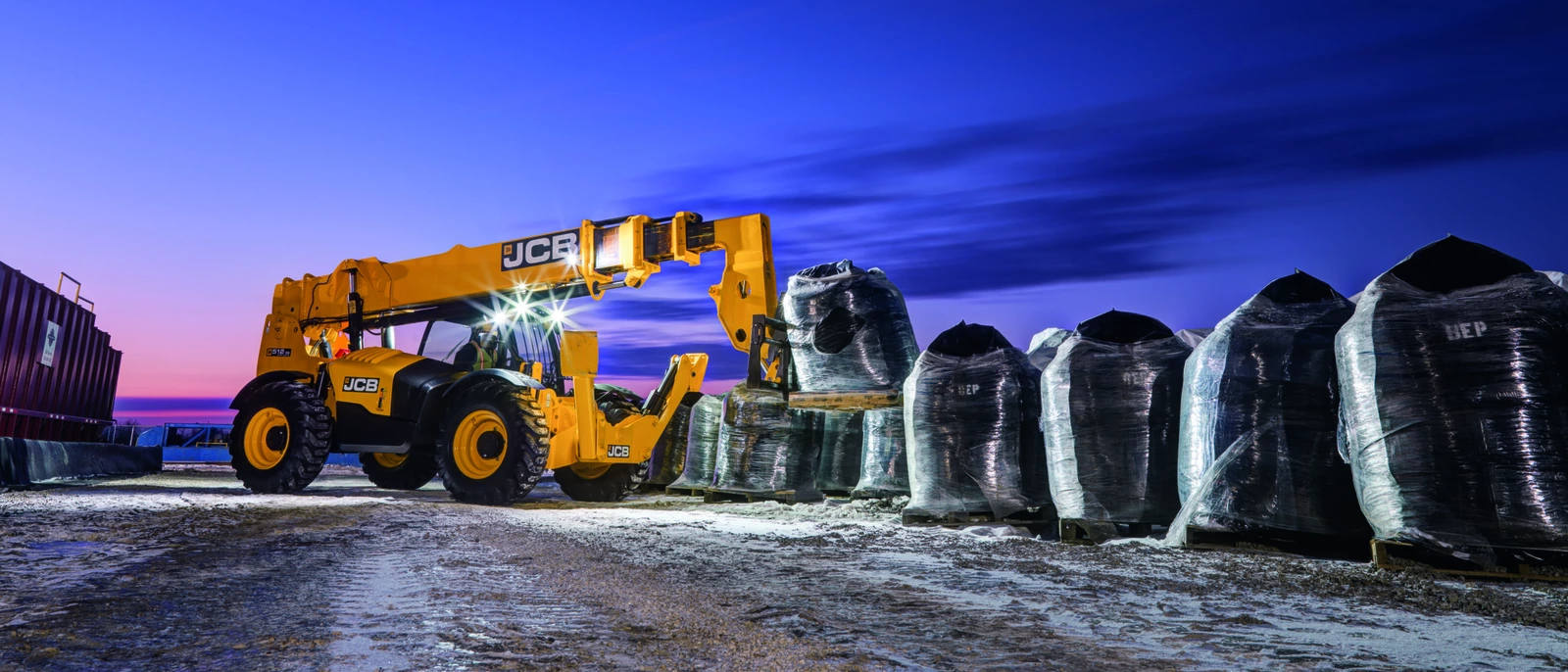 512-56 - Telescopic Handler - T4F - Application Image 
