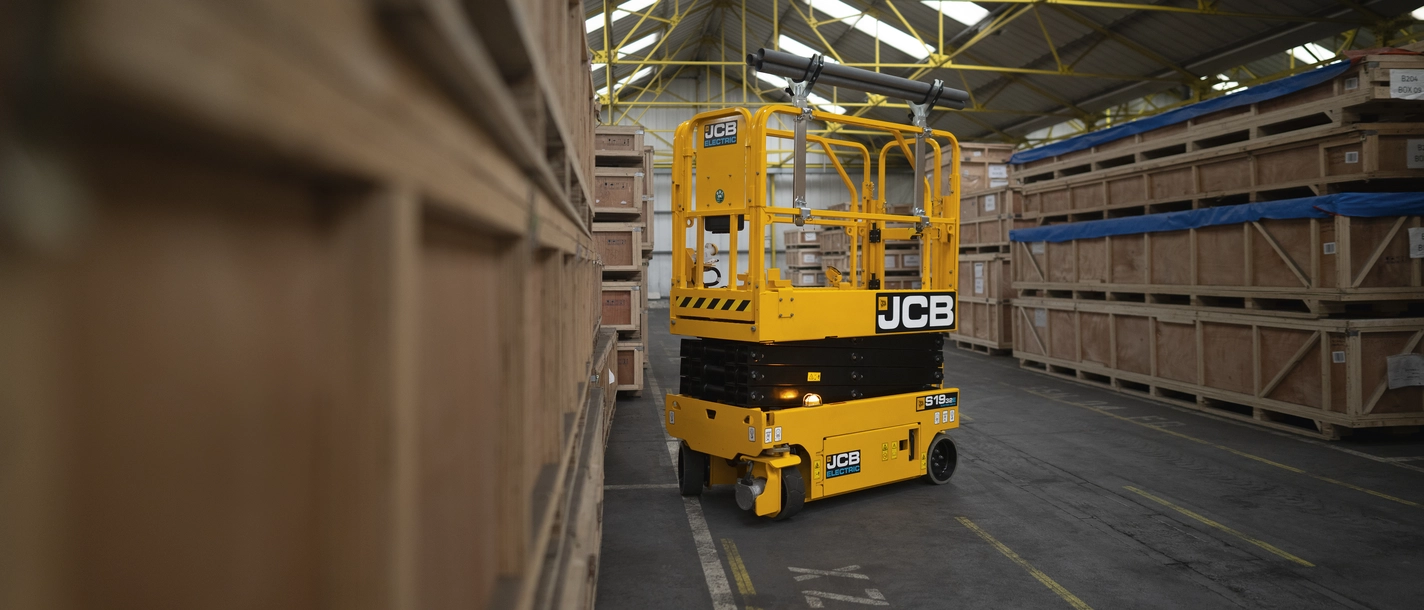 JCB ALTURA - JCB Access attachments - ALTURA PipeRAK on a Scissor lift