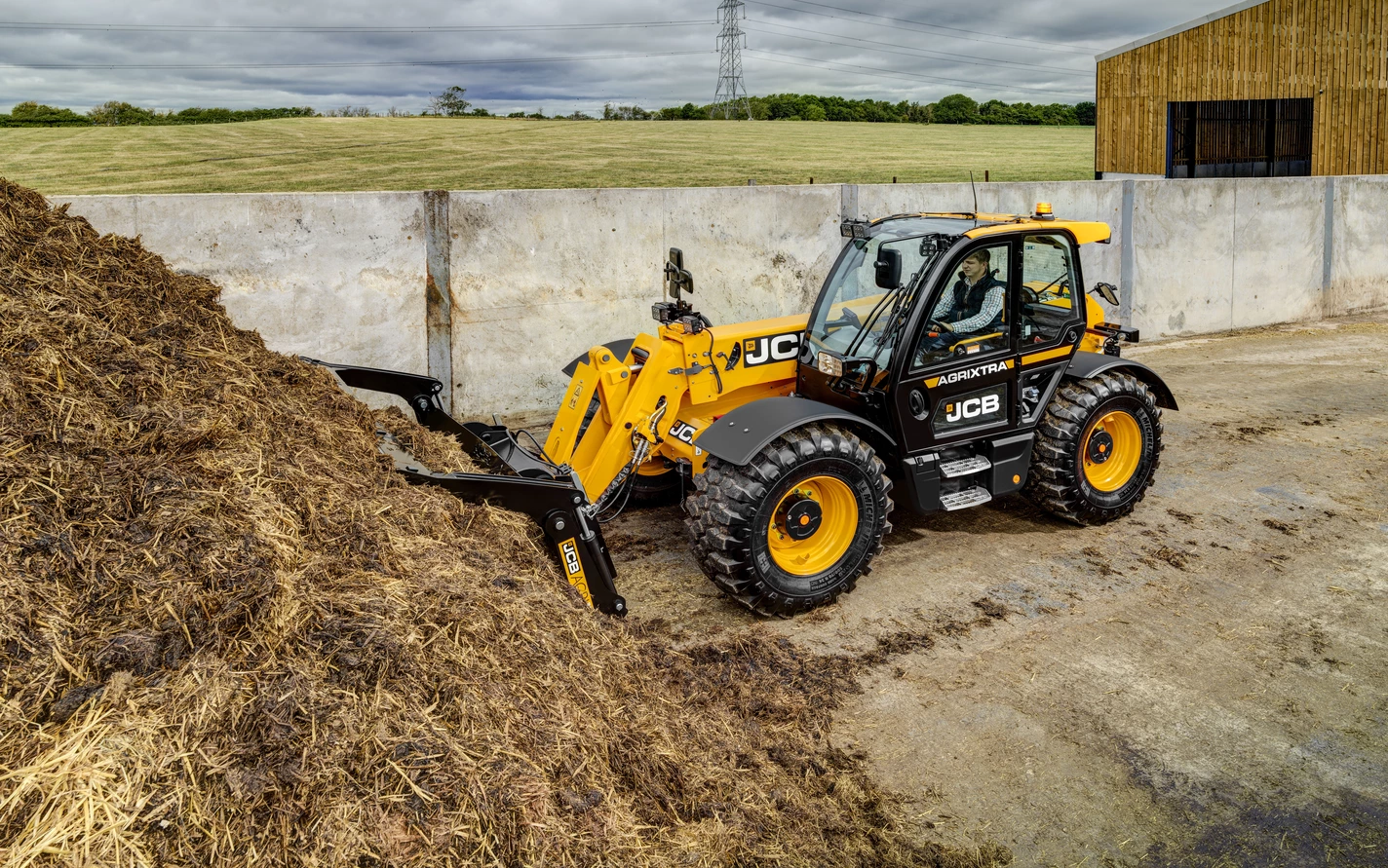 546-70-Agricultural Telescopic Handler-Stage V-Application Imagery