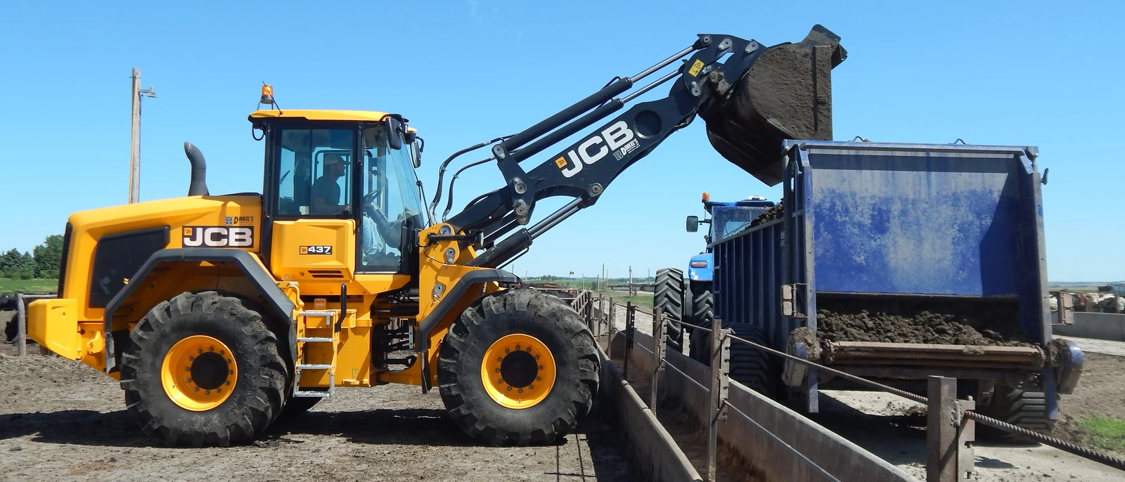 437 AGRI HT Wheel Loader