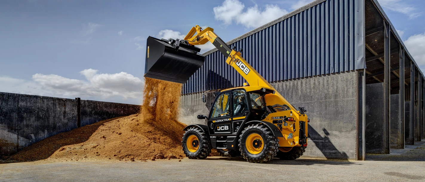 546-70-Agricultural Telescopic Handler-Stage V-Application Imagery