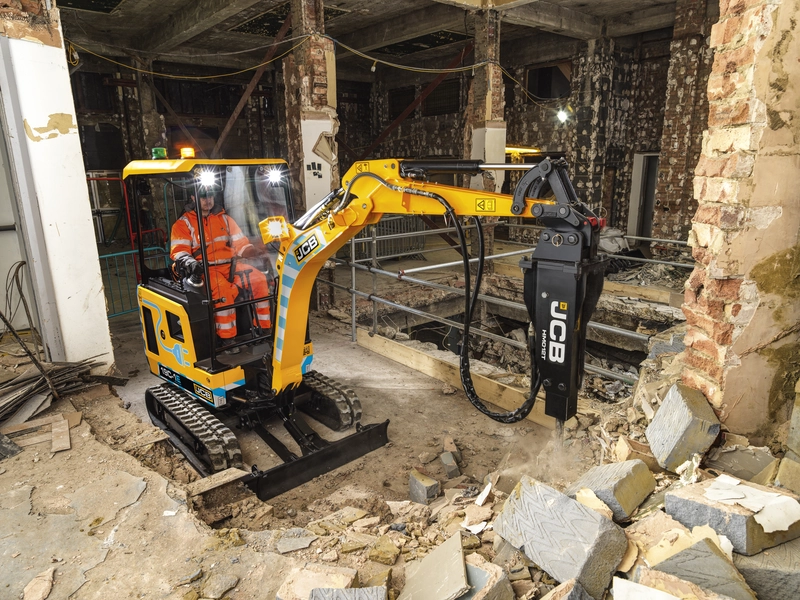 19C-1E - Mini Excavator - Long Range 7