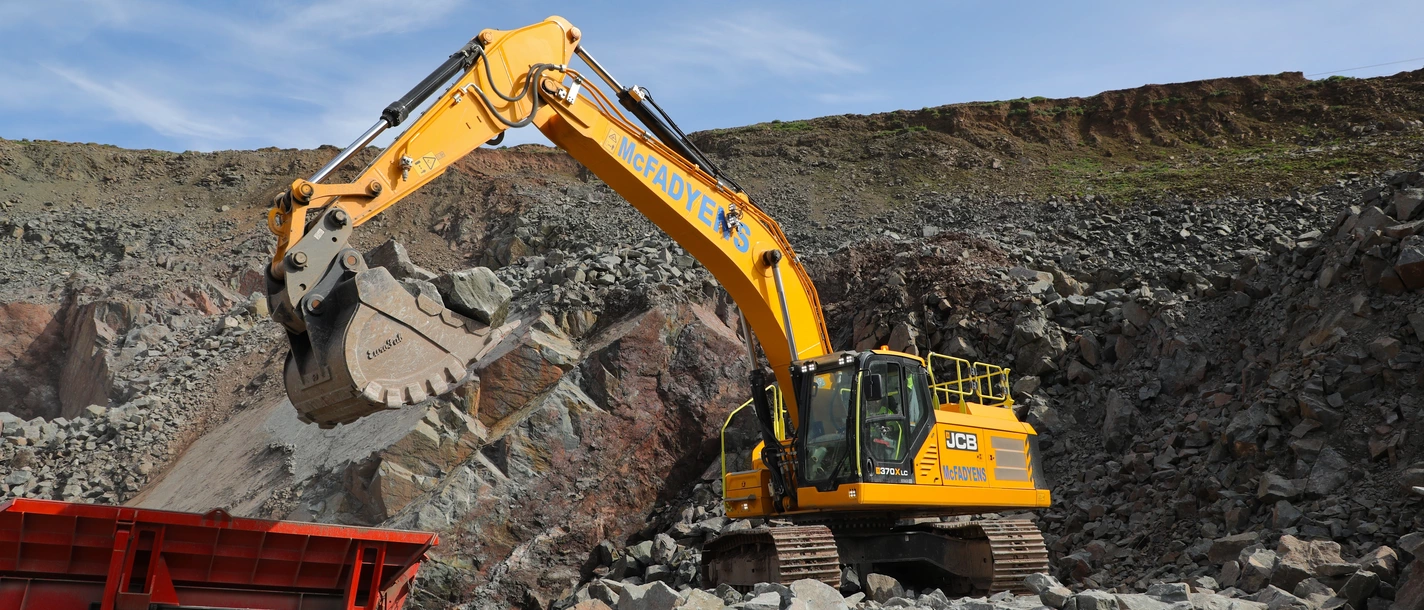 McFadyens Contractors - Tracked Excavator - Blog Image 2