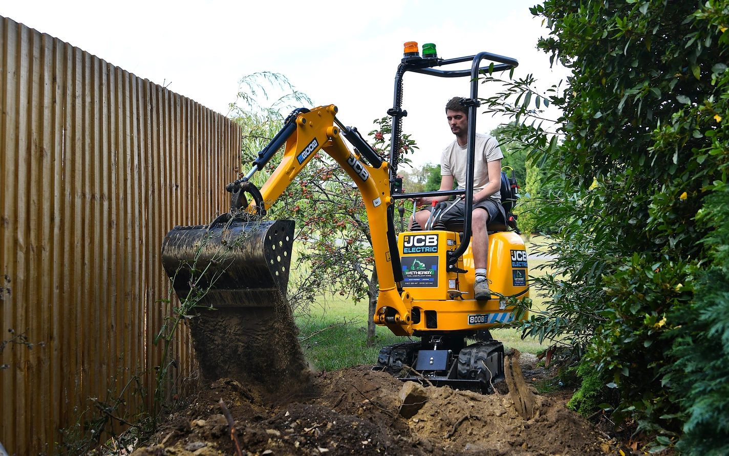 8008E-CTS-electric-mini-wetherby-tool-hire