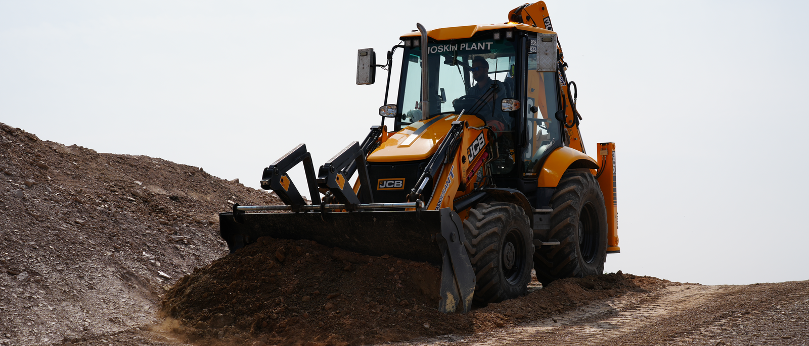 Hoskin Plant & Civils - Backhoe Loader - Blog - Image 1