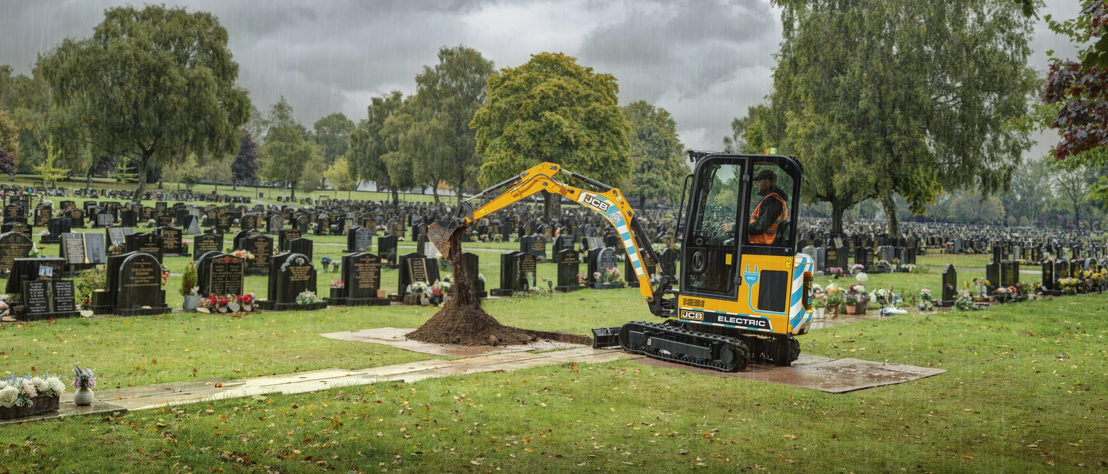 19C-1E Mini Excavator - excavating at cemetery
