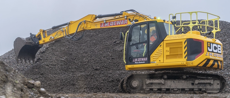 JM Dewar - Tracked Excavator - Blog - Image 1
