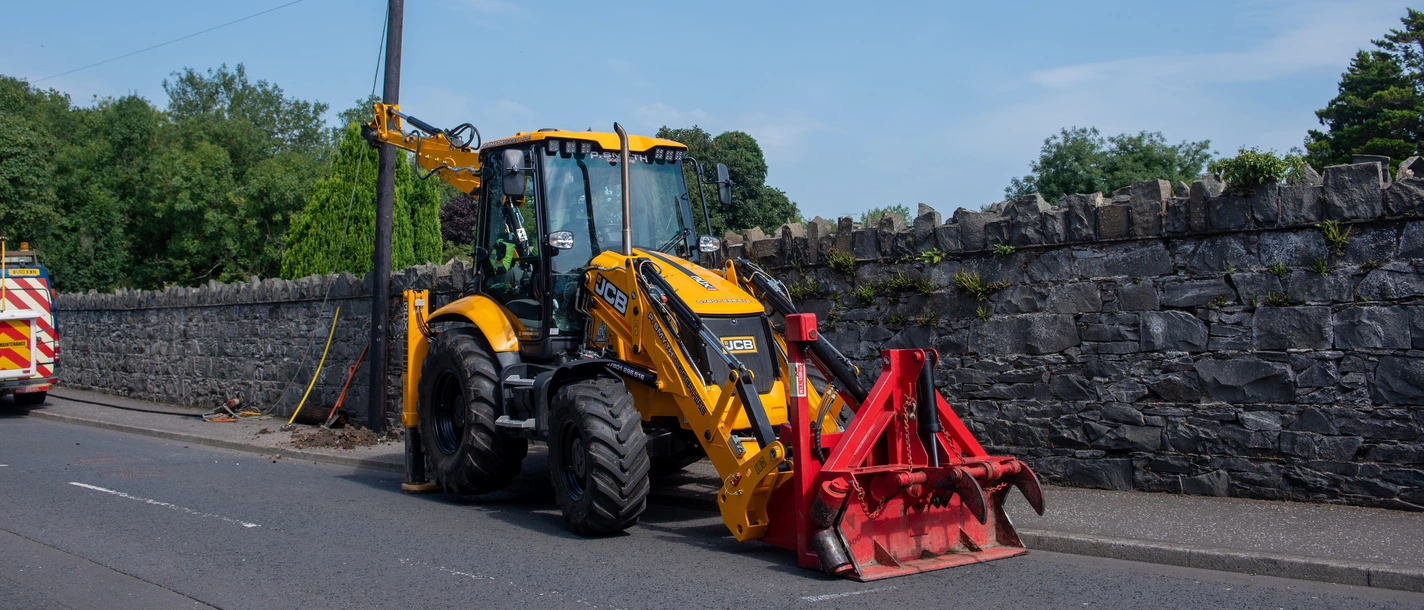 P. Smyth Digger Hire 3CX PRO DualDrive Backhoe Loader 2