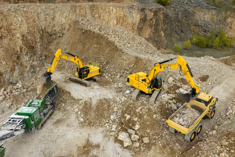 420X/520X - Tracked Excavators - Stage V - Application Image