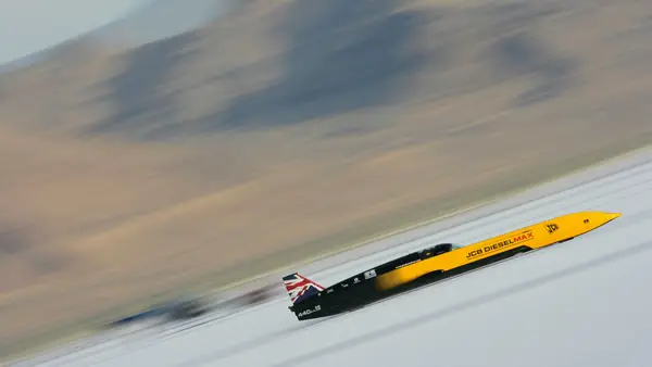 Dieselmax Speeding 2006 Bonneville Salt Flats