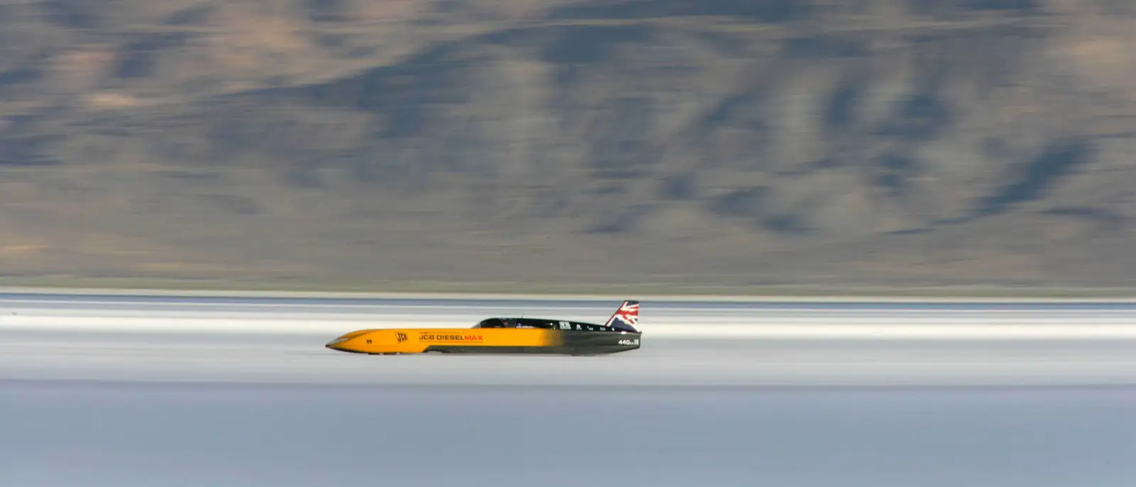 Dieselmax Speeding side profile 2006 Bonneville Salt Flats