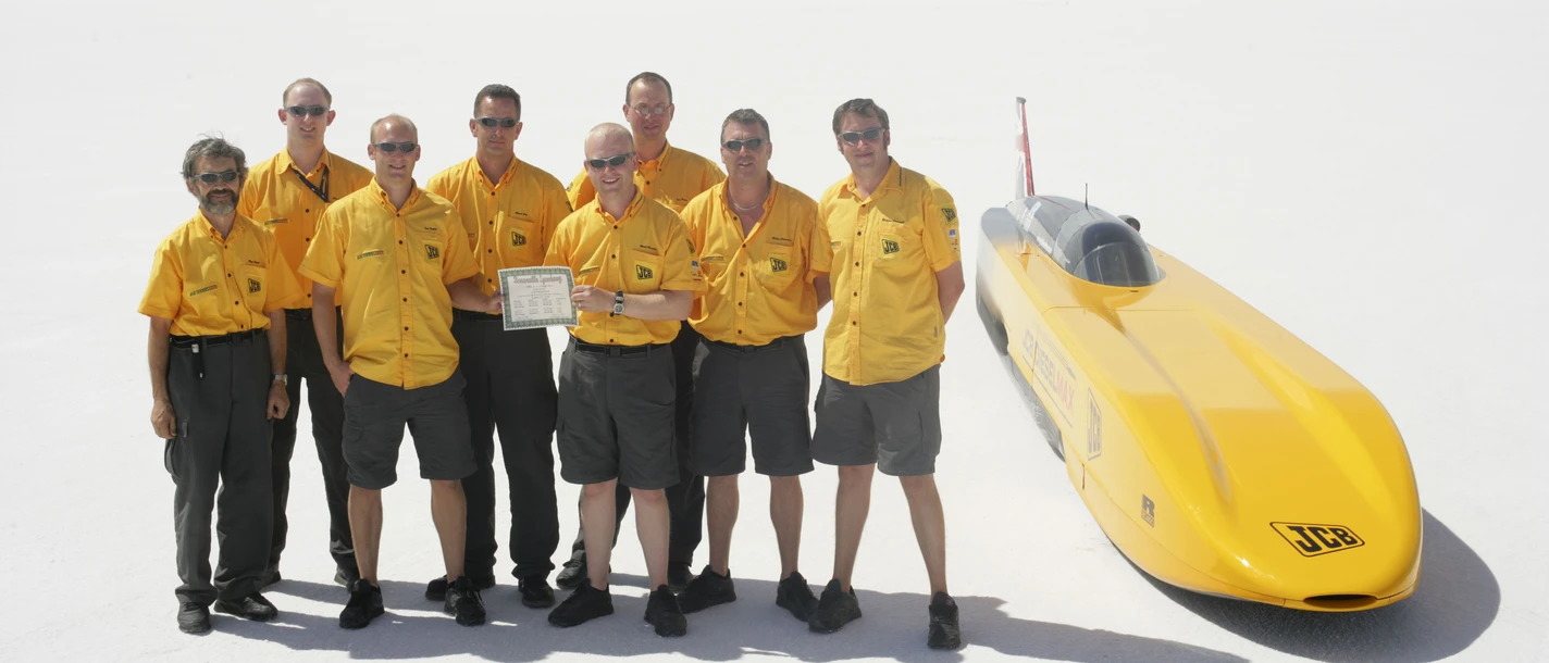 Dieselmax team with record and car