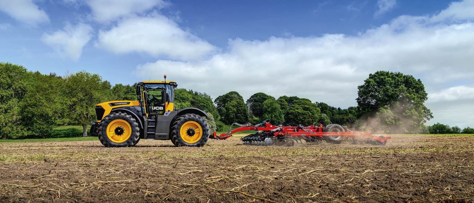 Fastrac 6000 Series 6300 Cultivation application