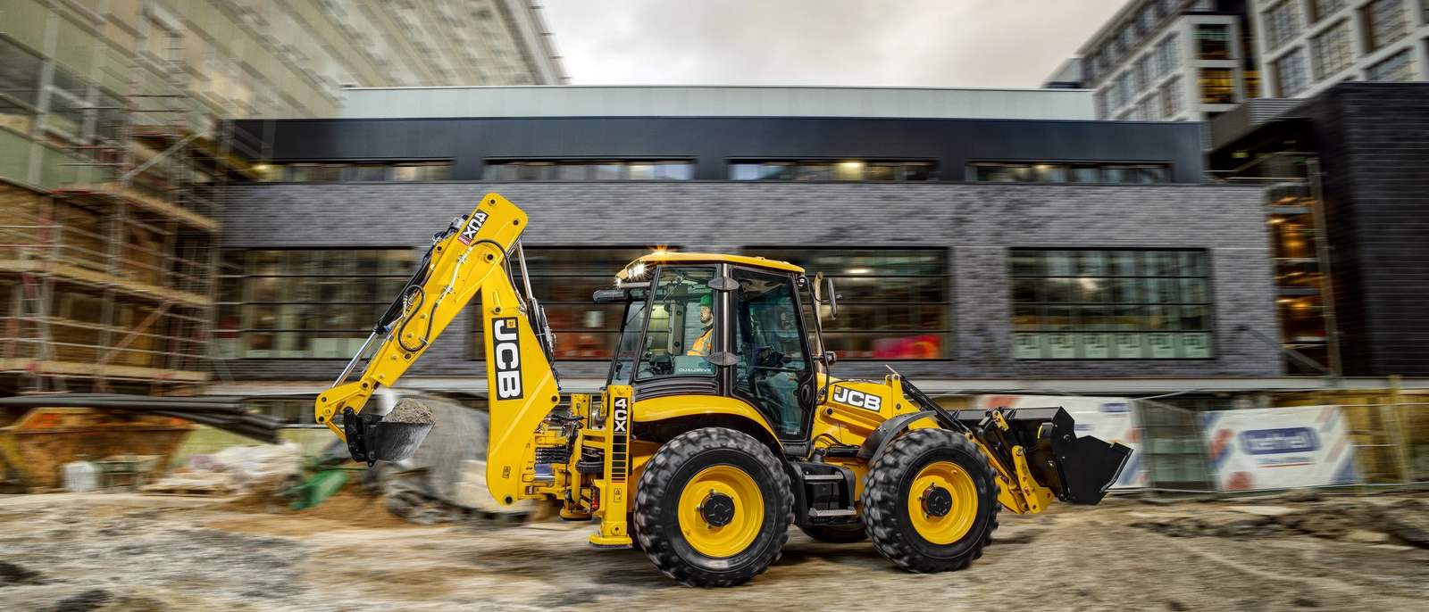 4CX Backhoe Loader P995 DUALDRIVE