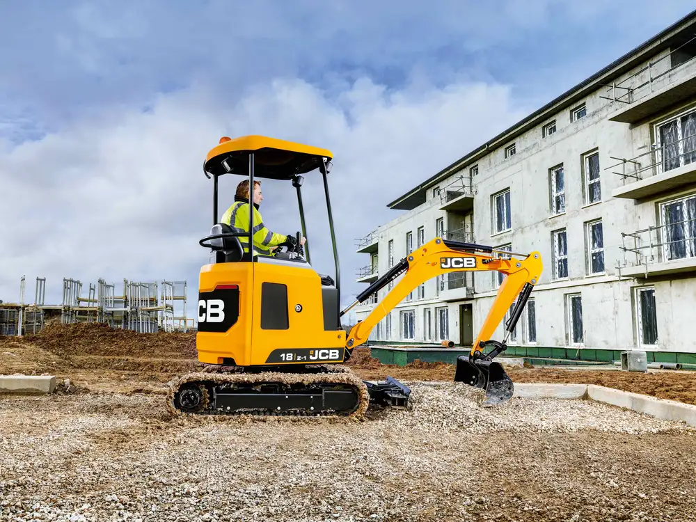 18Z-1 Mini Excavator Application image