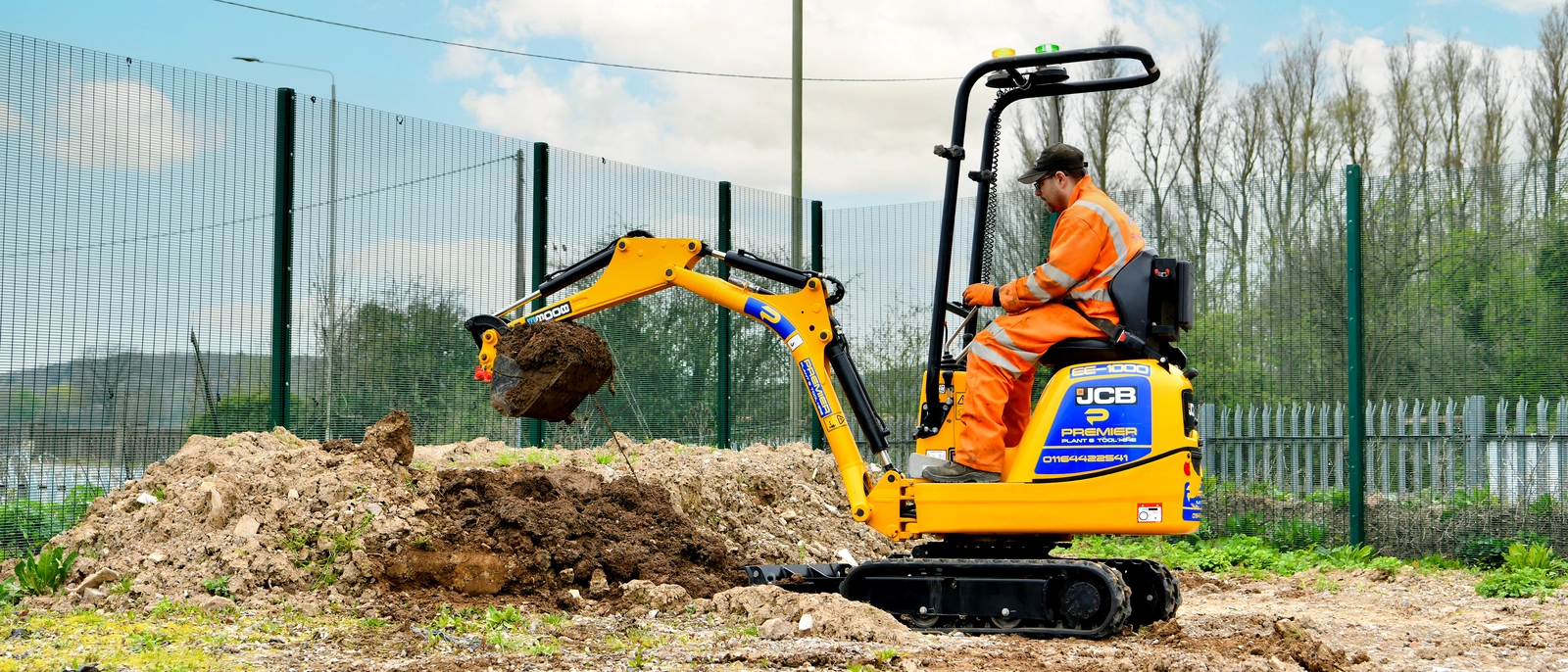 JCB Premier Plant 8008E