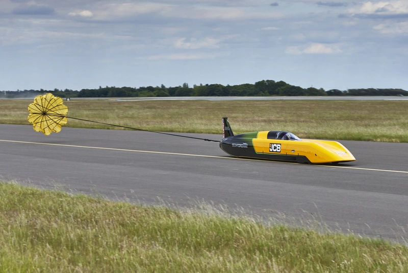 JCB Hydromax Testing at RAF Wittering with parachute 