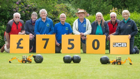 Leek sports club bowled over by £750 JCB donation for new kit