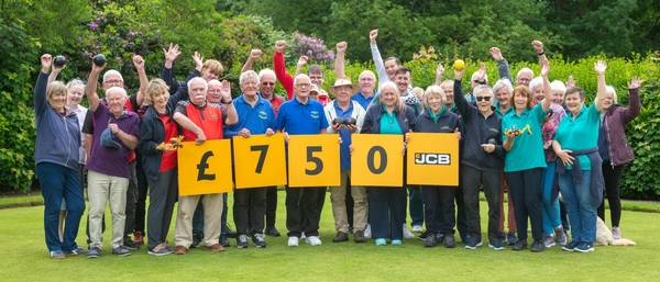 Leek sports club bowled over by £750 JCB donation for new kit