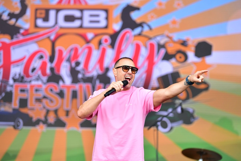 Paddy McGuinness DJ set at JCB Family Festival