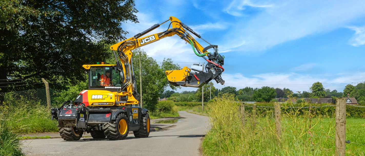 HRP Contracting JCB Pothole Pro 