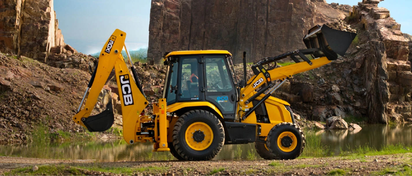 EN-IN-3DX Plus Backhoe Loader – Hero Banner