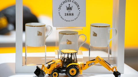 JCB is showing its support for the pottery industry by placing a major order with a leading chinaware manufacturer
