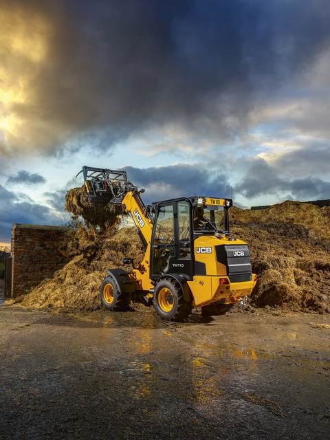 TM110 using muck grab 